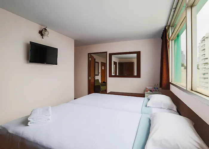 Ruamchitt Travelodge 曼谷